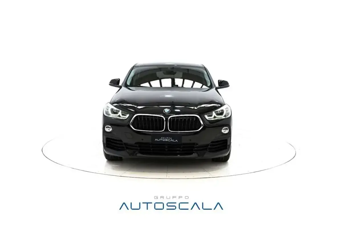 Usata BMW X2 Advantage 150 CV (110 kW) 2019 Saphirschwarz metallizzato SUV