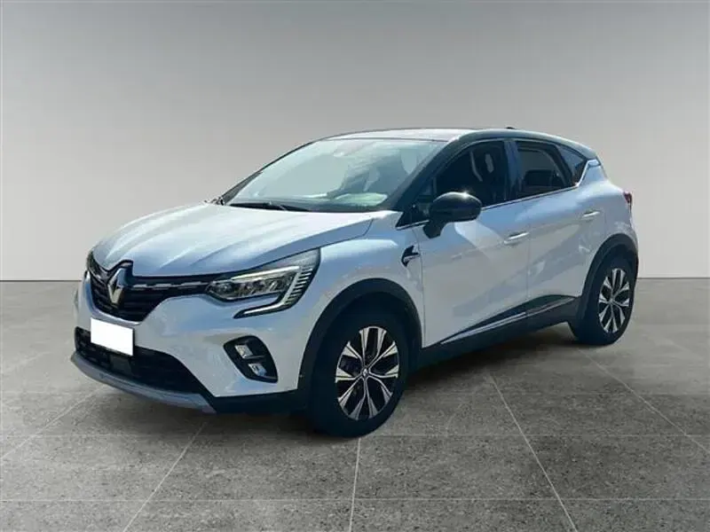 Usata Renault Captur Techno 145 CV (106 kW) 2022 Bianco SUV