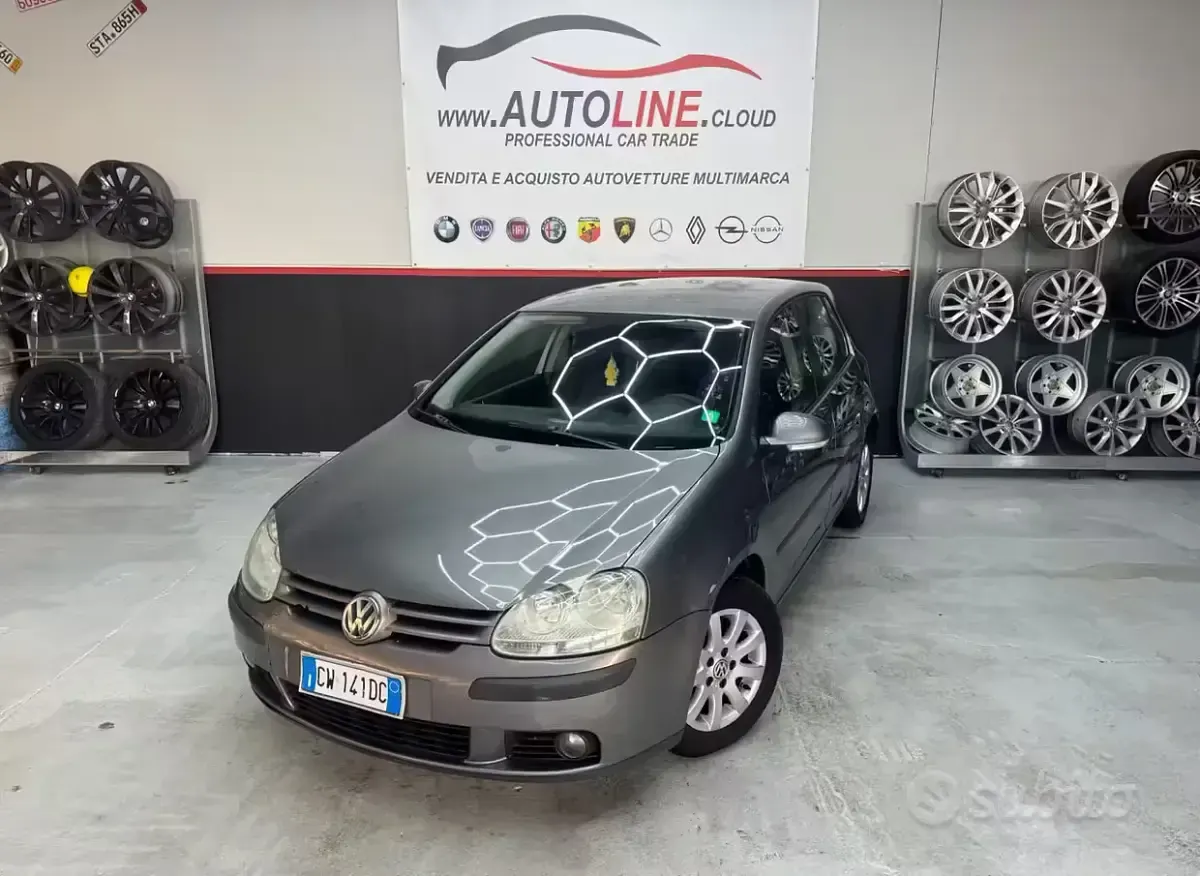 Usata VW Golf IV 102 CV (75 kW) 2005 Grigio Berlina