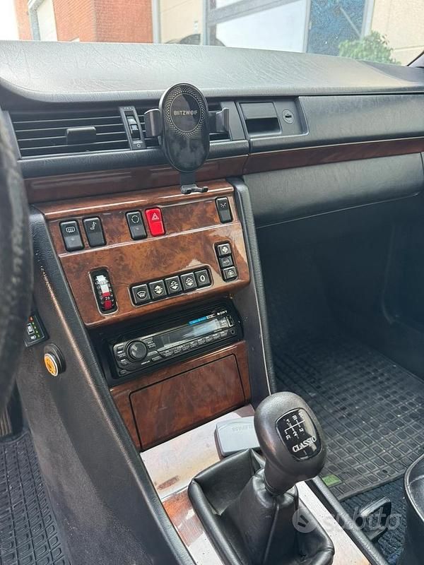 Usata Mercedes E200 122 CV (89 kW) 1991 Berlina