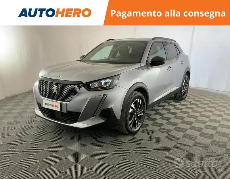 Usata Peugeot 2008 Allure 130 CV (95 kW) 2023 Grigio SUV