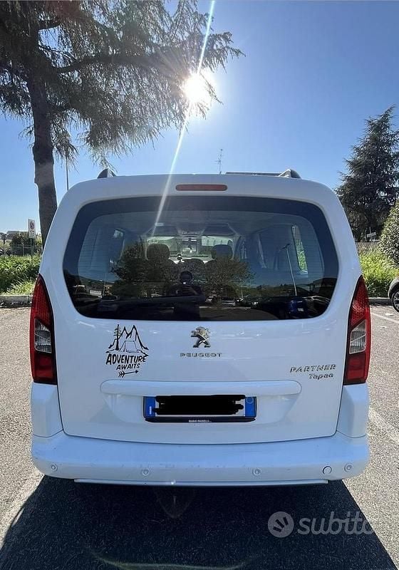 Usata Peugeot Partner Tepee Style 115 CV (84 kW) 2015 Bianco Monovolume