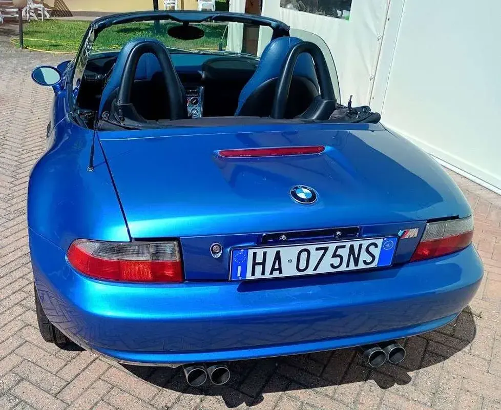 Usata BMW 325 Cabriolet Efficient Dynamics 325 CV (239 kW) 1996 Blu/azzurro Cabrio