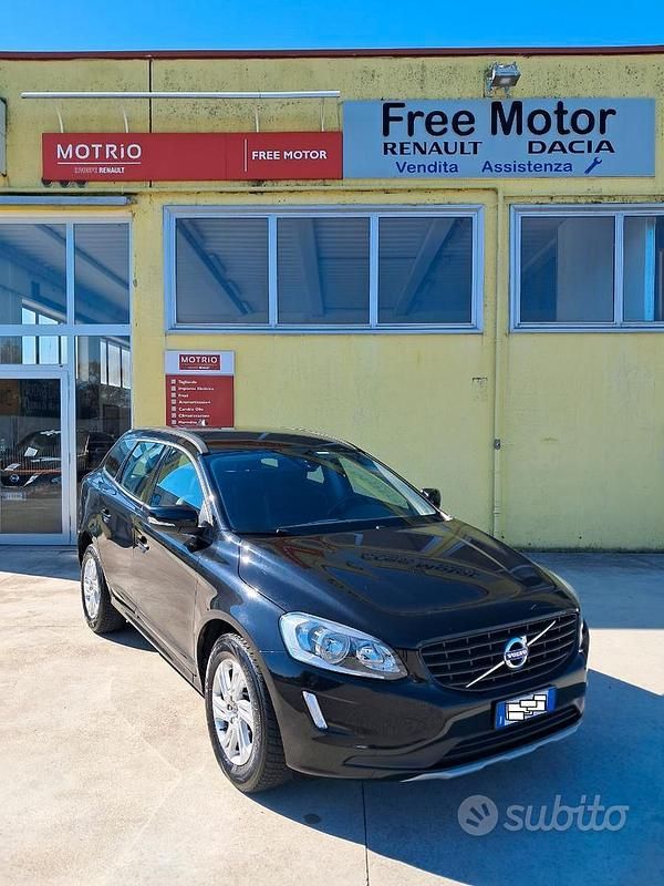 Usata 2016 Volvo XC60 Summum SUV | 12.999 € (Super prezzo) - Immagine 1/4