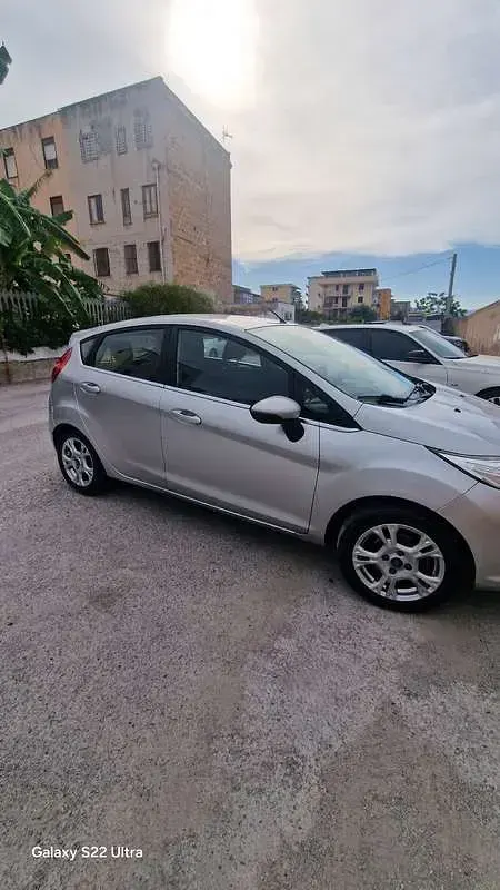 Usata Ford Fiesta Titanium 75 CV (55 kW) 2016 Utilitaria