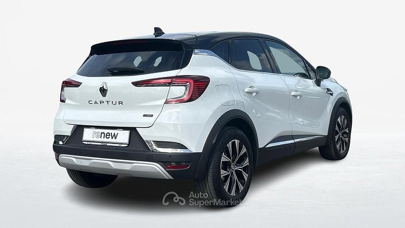 Usata Renault Captur Techno 143 CV (105 kW) 2023 Bianco SUV