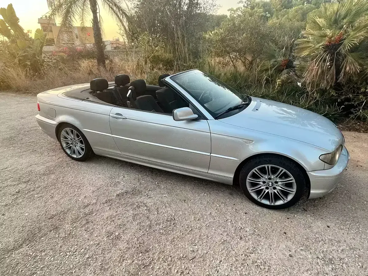 Usata BMW 318 Cabriolet 143 CV (105 kW) 2004 Grigio Cabrio