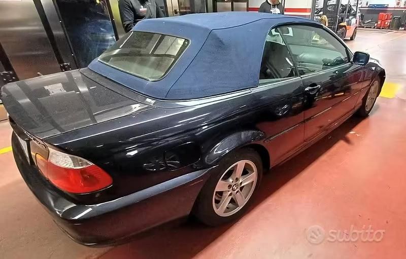 Usata BMW 320 Cabriolet 150 CV (110 kW) 2006 Blu Cabrio