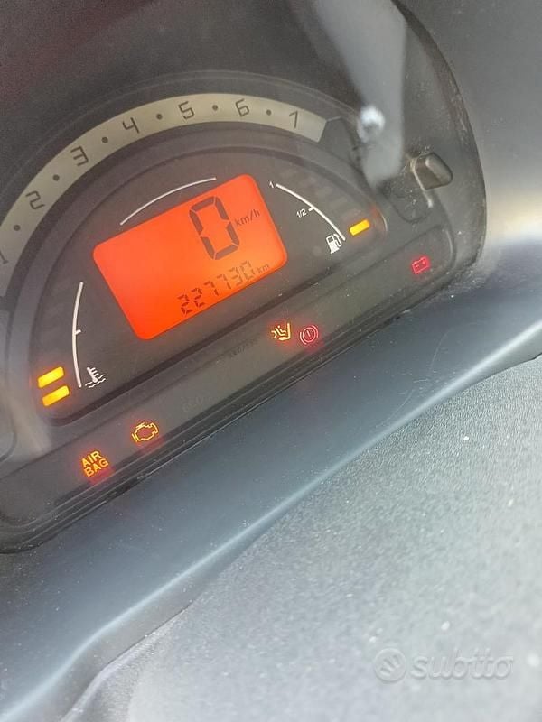 Usata Citroën C3 60 CV (44 kW) 2005 Blu Berlina