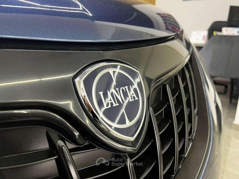 Usata Lancia Ypsilon Gold 69 CV (50 kW) 2023 Blu Utilitaria
