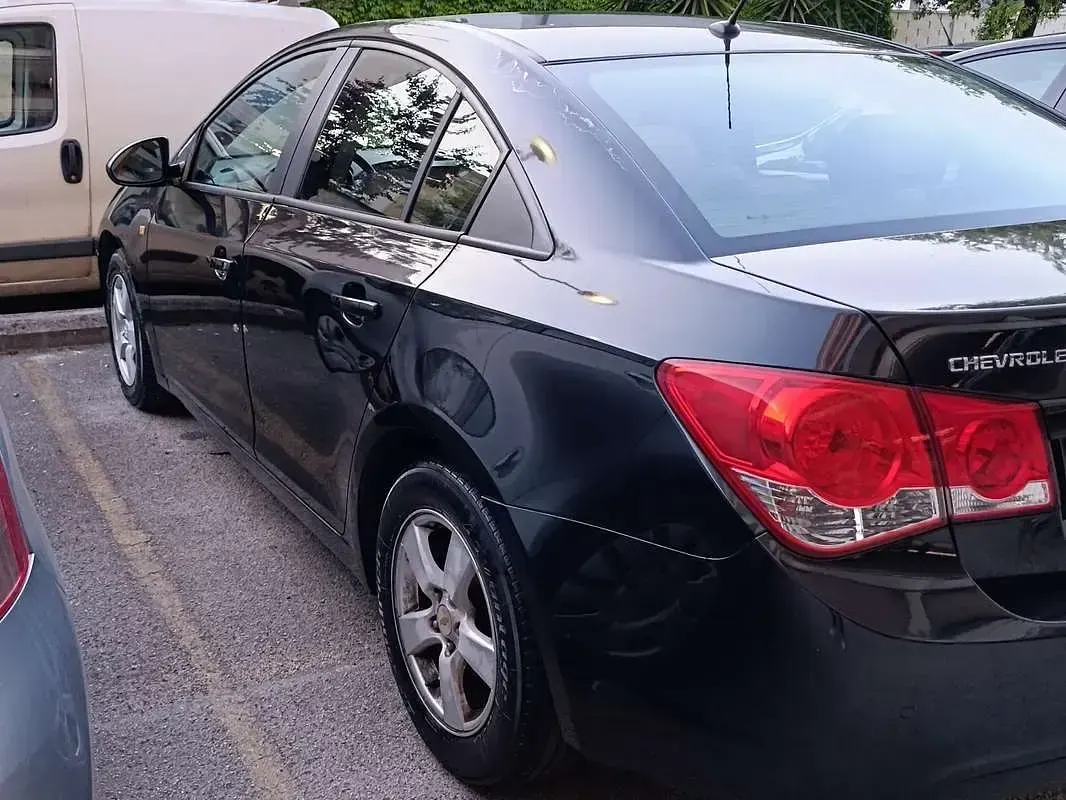 Usata Chevrolet Cruze LS 124 CV (91 kW) 2011 Nero Berlina