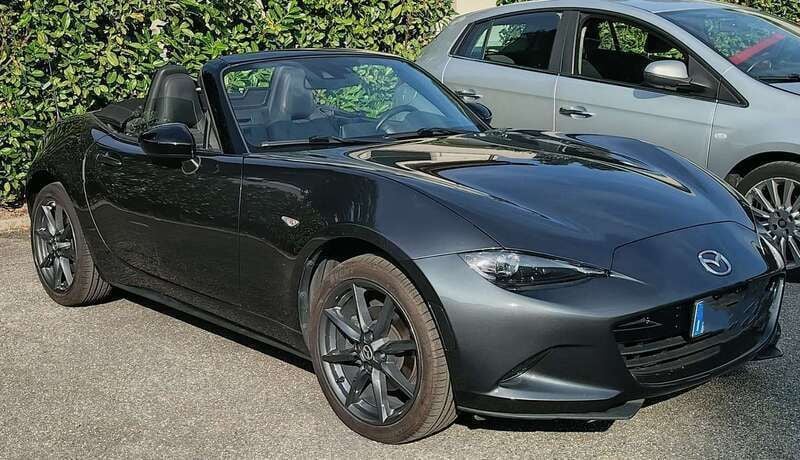Grigio Usata 2015 Mazda MX5 Exceed Cabrio | 20.500 € (Buon prezzo) - Immagine 1/4