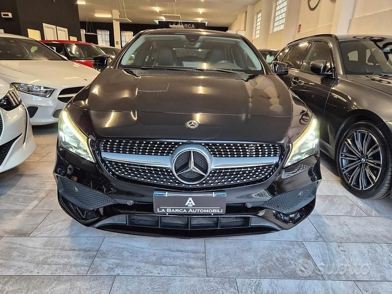 Usata Mercedes CLA200 136 CV (100 kW) 2017 Nero Berlina