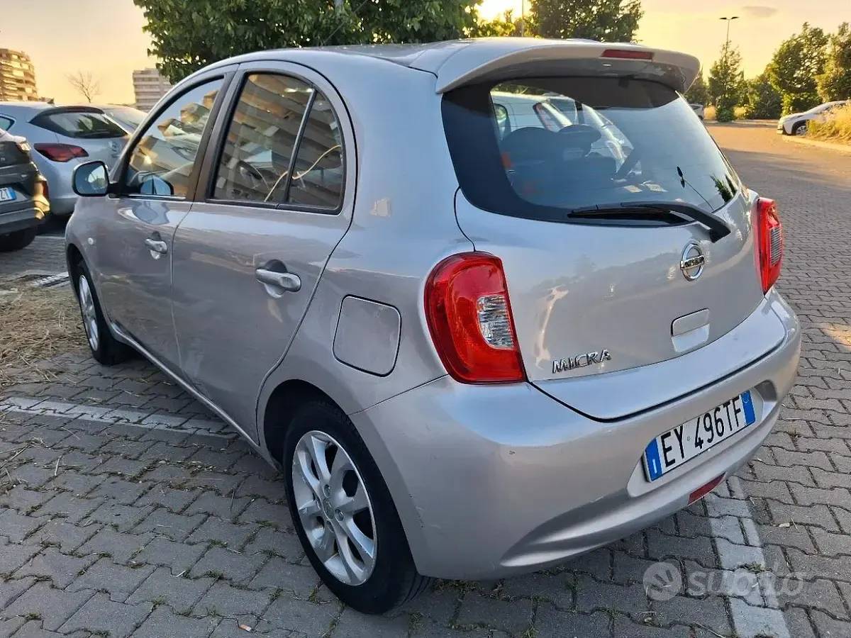 Usata Nissan Micra Acenta 80 CV (58 kW) 2015 Grigio Utilitaria