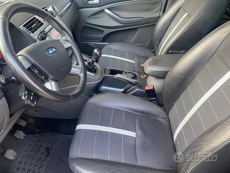 Usata Ford Kuga 136 CV (100 kW) 2008 Nero SUV