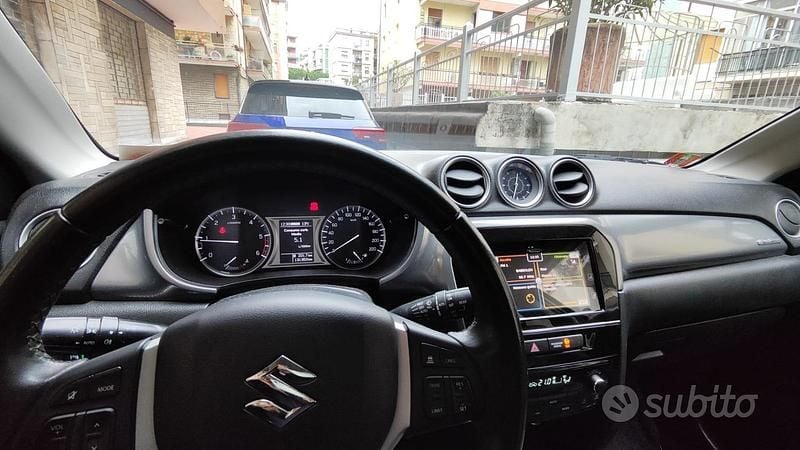 Usata Suzuki Vitara 120 CV (88 kW) 2015 Grigio SUV