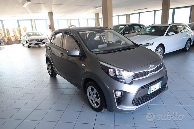 Usata Kia Picanto Urban 67 CV (49 kW) 2022 Grigio Utilitaria
