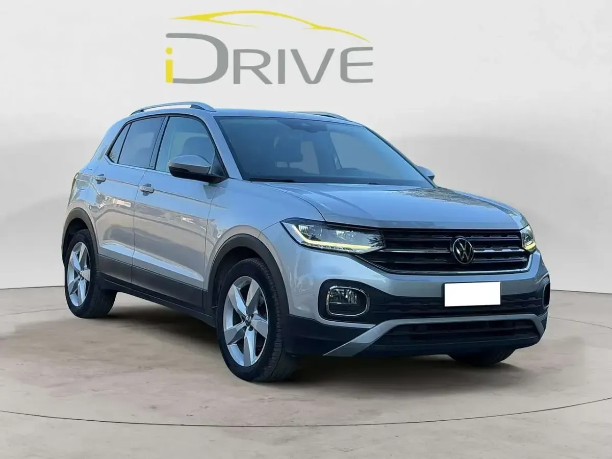 Usata VW T-Cross Advance 110 CV (80 kW) 2022 Argento SUV