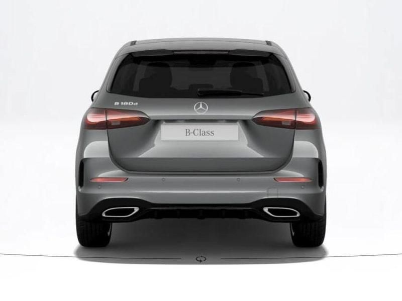 Nuova Mercedes B180 Advanced Plus 116 CV (85 kW) 2025 Nero / metallizzato Monovolume