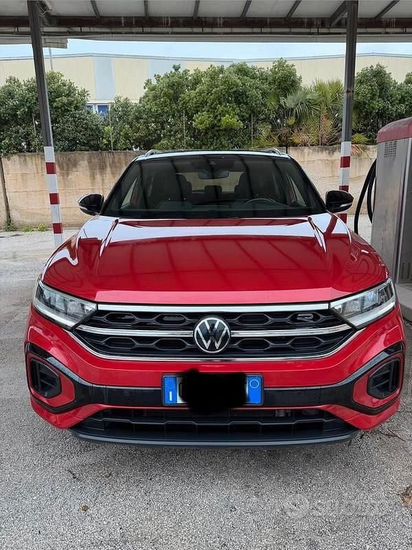 Rosso Usata 2022 VW T-Roc R-line SUV | 22.900 € (Buon prezzo) - Immagine 1/4