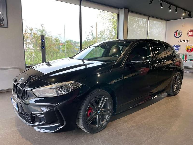 Usado BMW 118 M Sport 150 CV (110 kW) 2021 Negro Utilitario