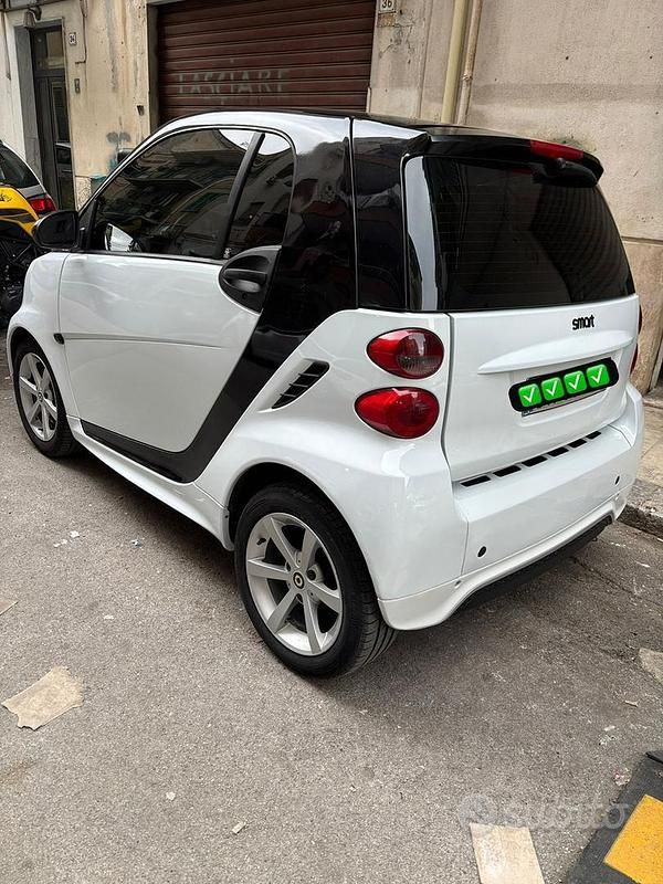 Usata Smart ForTwo Coupé 71 CV (52 kW) 2009 Bianco Coupé