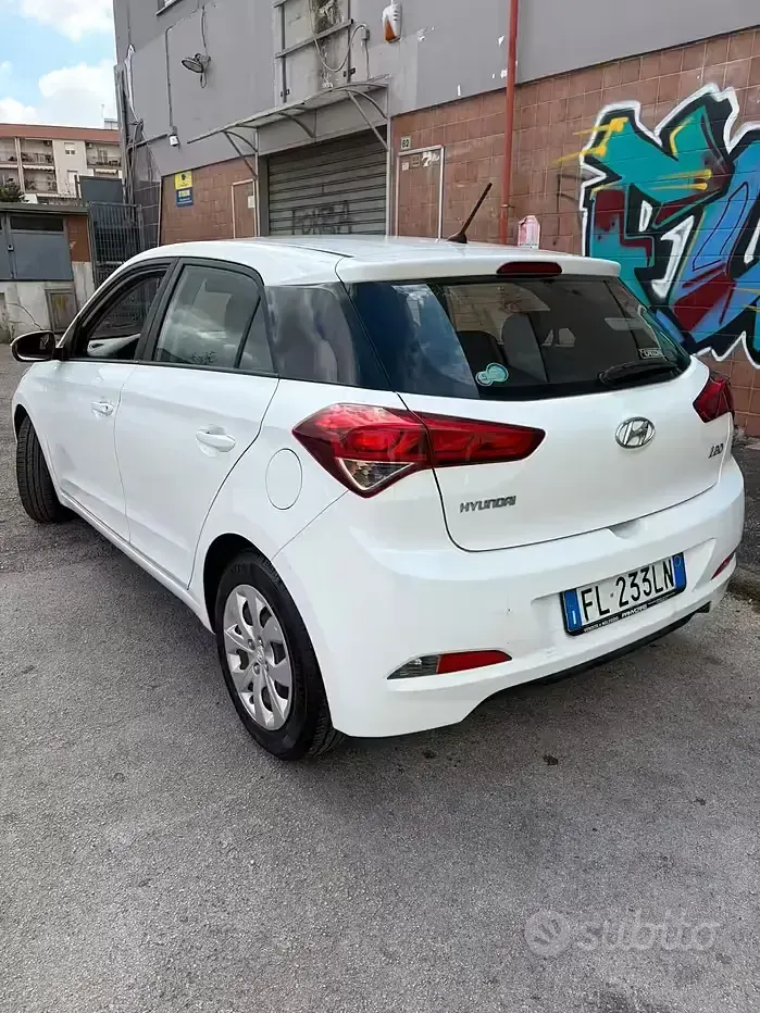 Usado Hyundai i20 GO! 75 HP (55 kW) 2017 Branco Citadino