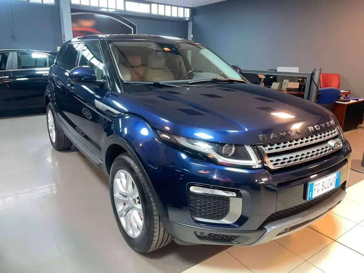 Usata Land Rover Range Rover evoque SE 179 CV (131 kW) 2017 Blu/azzurro SUV
