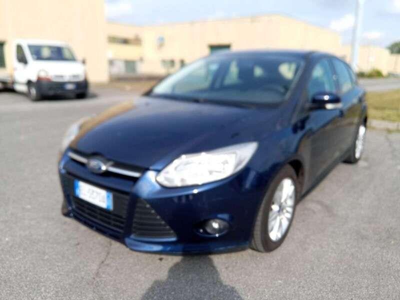 Usata Ford Focus 116 CV (85 kW) 2012 Blu/azzurro Berlina