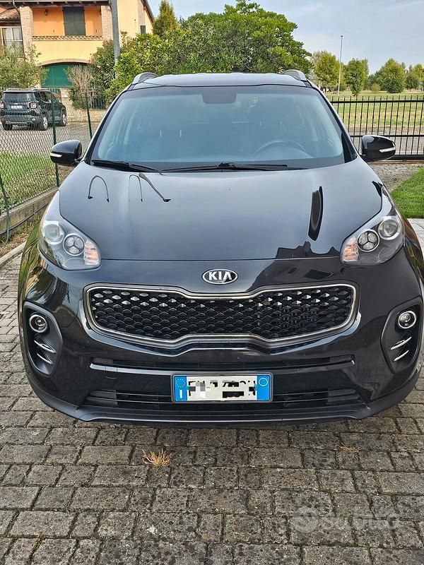 Usata Kia Sportage 115 CV (84 kW) 2017 Nero SUV