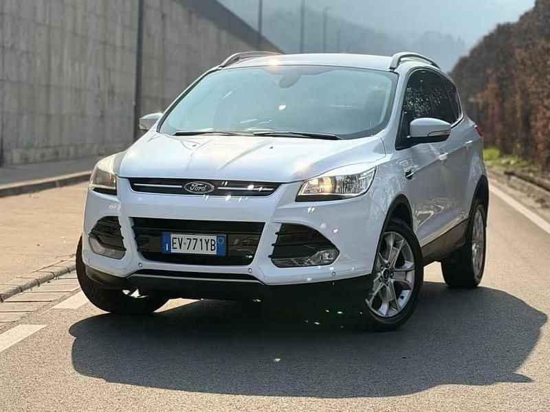 Usata Ford Kuga Titanium X 163 CV (119 kW) 2014 Bianco SUV
