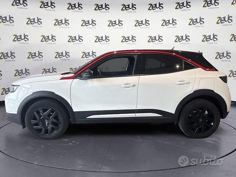 Usata Opel Mokka GS Line 101 CV (74 kW) 2022 Bianco SUV