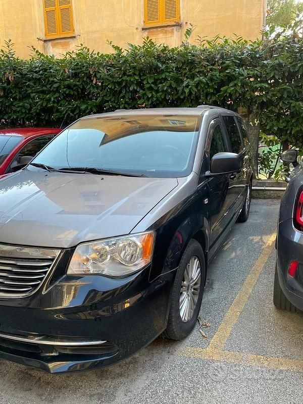 Usata Lancia Voyager 177 CV (130 kW) 2014 Monovolume