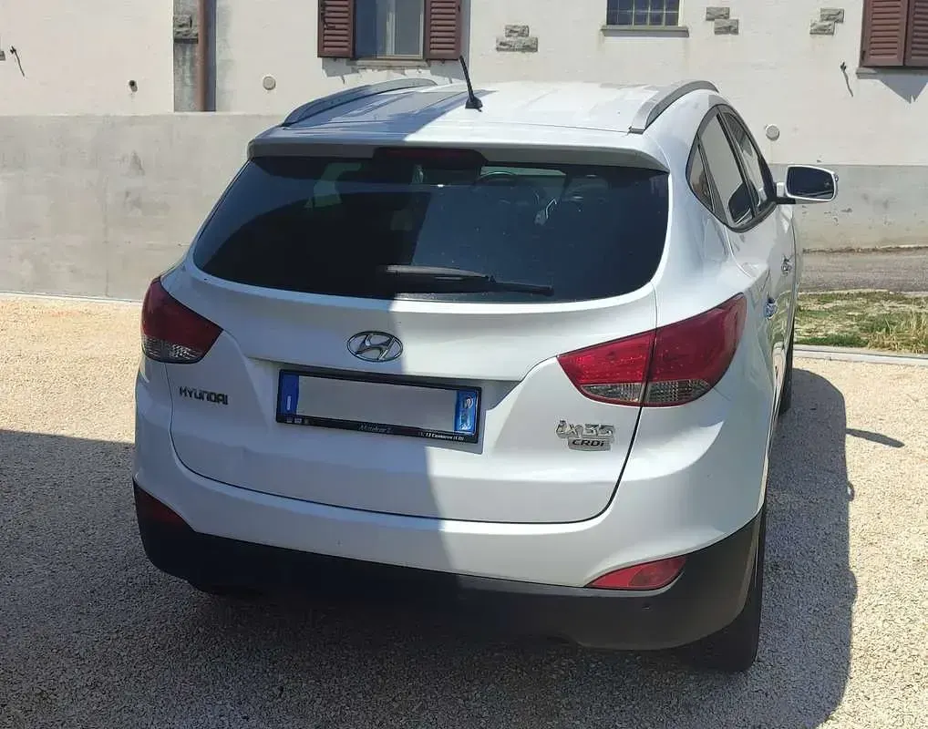 Usata Hyundai ix35 Comfort 136 CV (100 kW) 2010 Bianco SUV