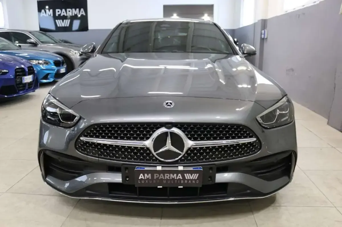 Nuova Mercedes C220 AMG Line Premium Plus 200 CV (147 kW) 2026 Grey metallic Berlina