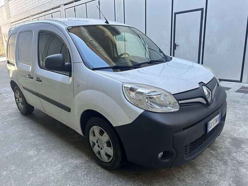 Usata Renault Kangoo 80 CV (58 kW) 2020 Monovolume
