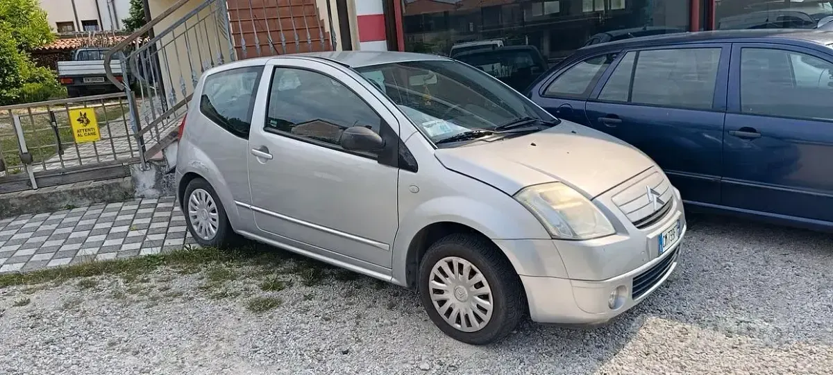 Usata Citroën C2 60 CV (44 kW) 2004 Grigio Utilitaria
