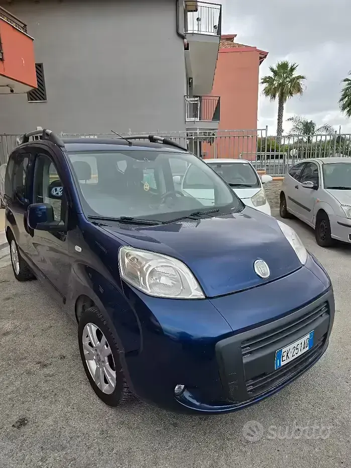 Gebraucht Fiat Qubo Trekking 69 PS (50 kW) 2012 Blau Van / Kleinbus