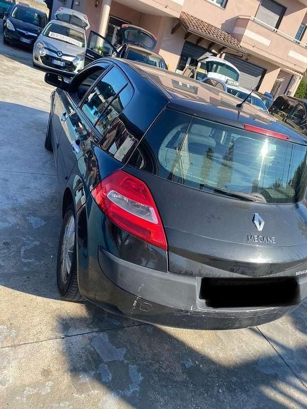 Usado Renault Mégane II 105 CV (77 kW) 2006 Negro Berlina