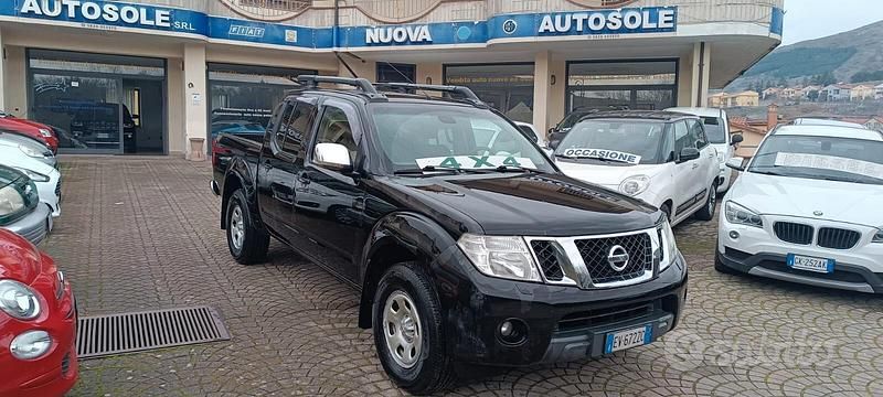 Usata Nissan Navara 144 CV (105 kW) 2014 Nero Pick-up