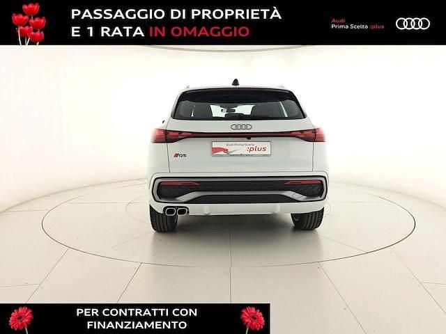 Nuova Audi Q5 S-Line 204 CV (150 kW) 2025 Bianco ghiaccio metallizzato SUV