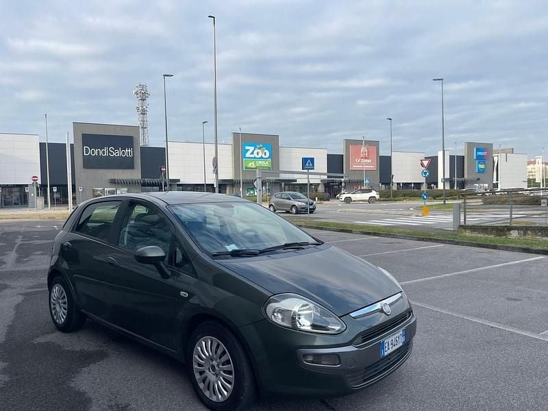 Usata Fiat Punto Evo Dynamic 75 CV (55 kW) 2010 Verde Utilitaria
