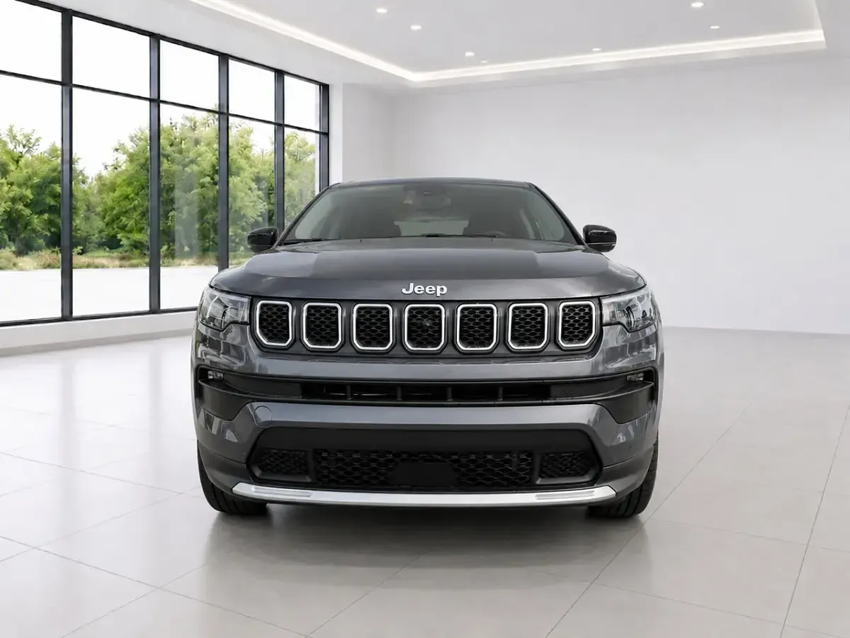 Usata Jeep Compass Altitude 131 CV (96 kW) 2024 Grigio SUV
