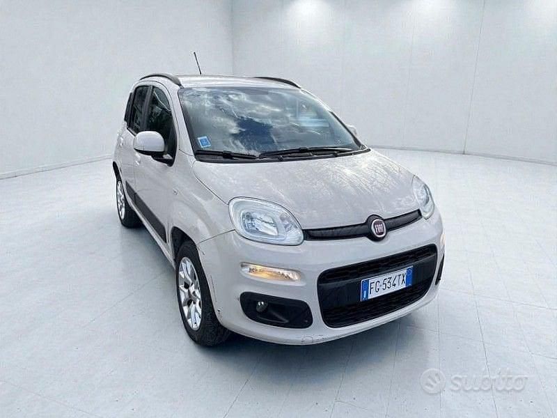 Usata Fiat Panda Easy 84 CV (61 kW) 2016 Beige Utilitaria
