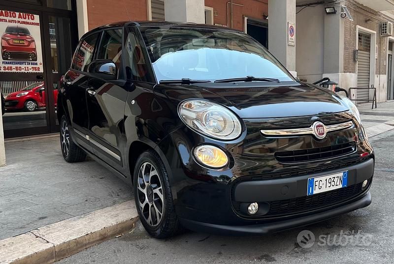 Usata Fiat 500L Pop Star 95 CV (69 kW) 2016 Nero Monovolume