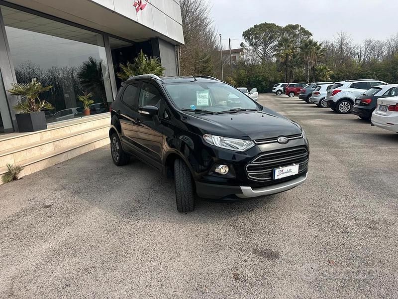 Usata Ford Ecosport Titanium 90 CV (66 kW) 2015 Nero SUV