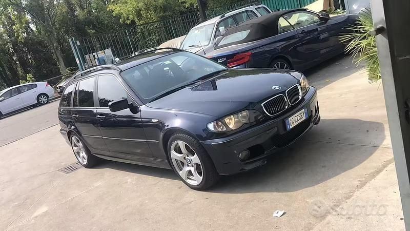Usata BMW 320 150 CV (110 kW) 2002 Blu Station wagon