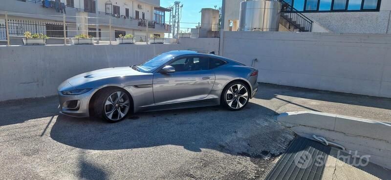 Usata Jaguar F-Type 300 CV (220 kW) 2020 Grigio Coupé