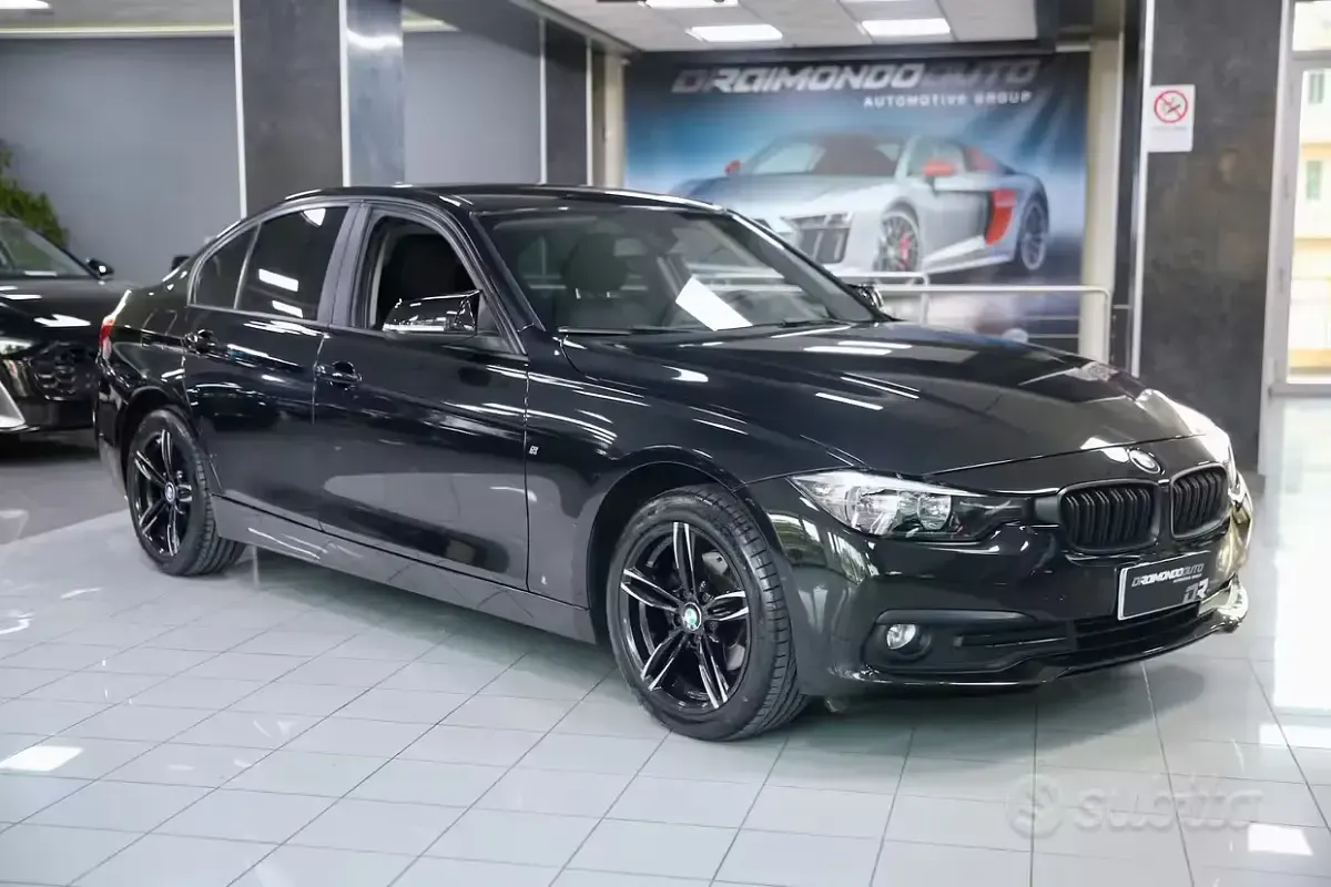 Usata BMW 318 Advantage 150 CV (110 kW) 2016 Nero Berlina