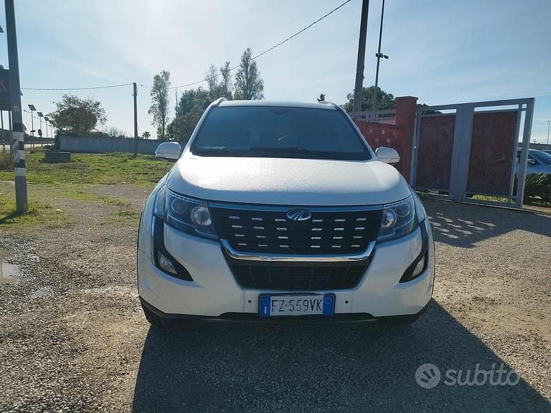 Bianco Usata 2020 Mahindra XUV500 SUV | 8800 € (Buon prezzo) - Immagine 1/4